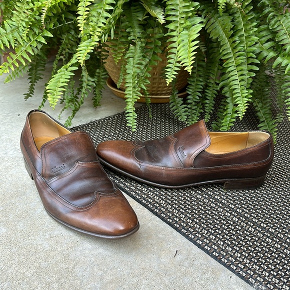 GUCCI Script Leather Loafers - Picture 1 of 9